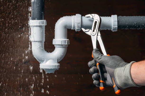 Professional Gas Line Repair technician working in Normal, IL